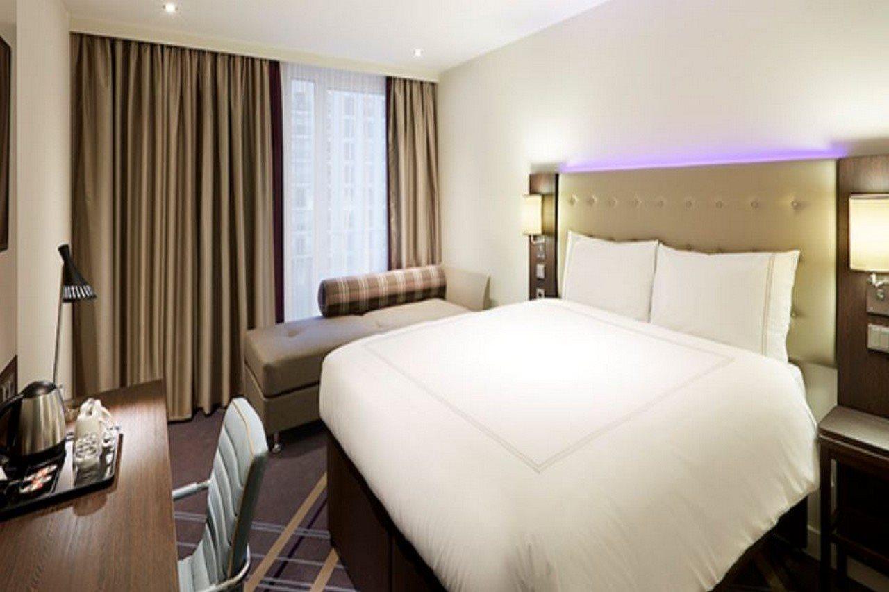 Premier Inn Stuttgart City Europaviertel Eksteriør billede