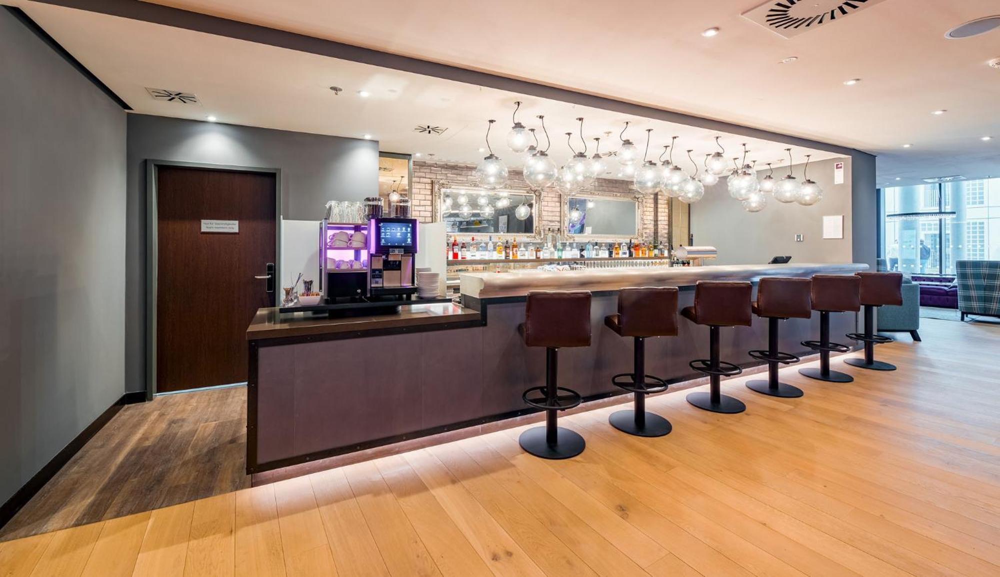 Premier Inn Stuttgart City Europaviertel Eksteriør billede