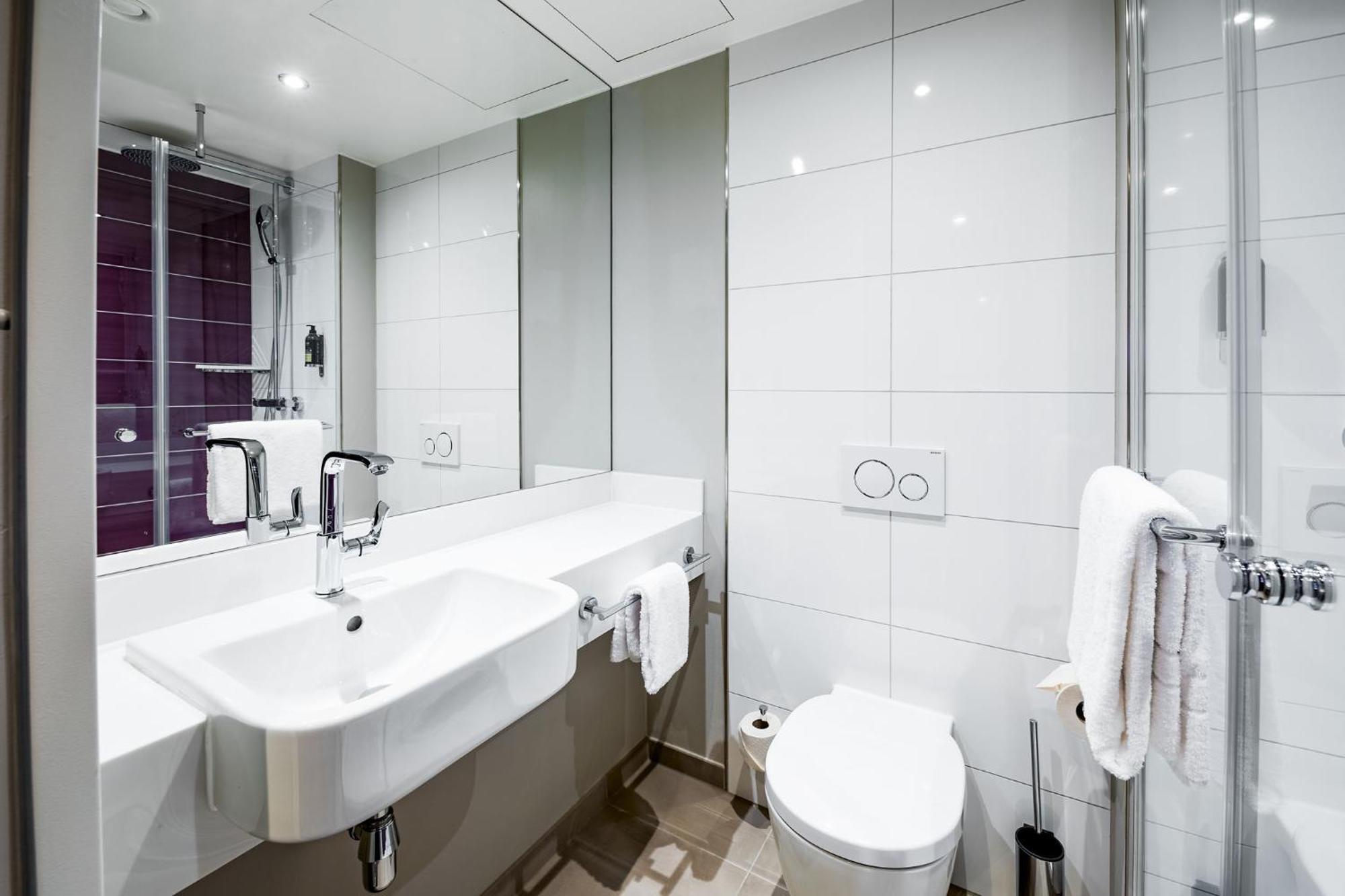 Premier Inn Stuttgart City Europaviertel Eksteriør billede