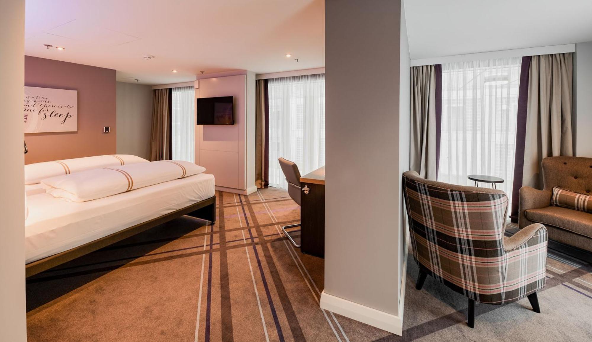 Premier Inn Stuttgart City Europaviertel Eksteriør billede
