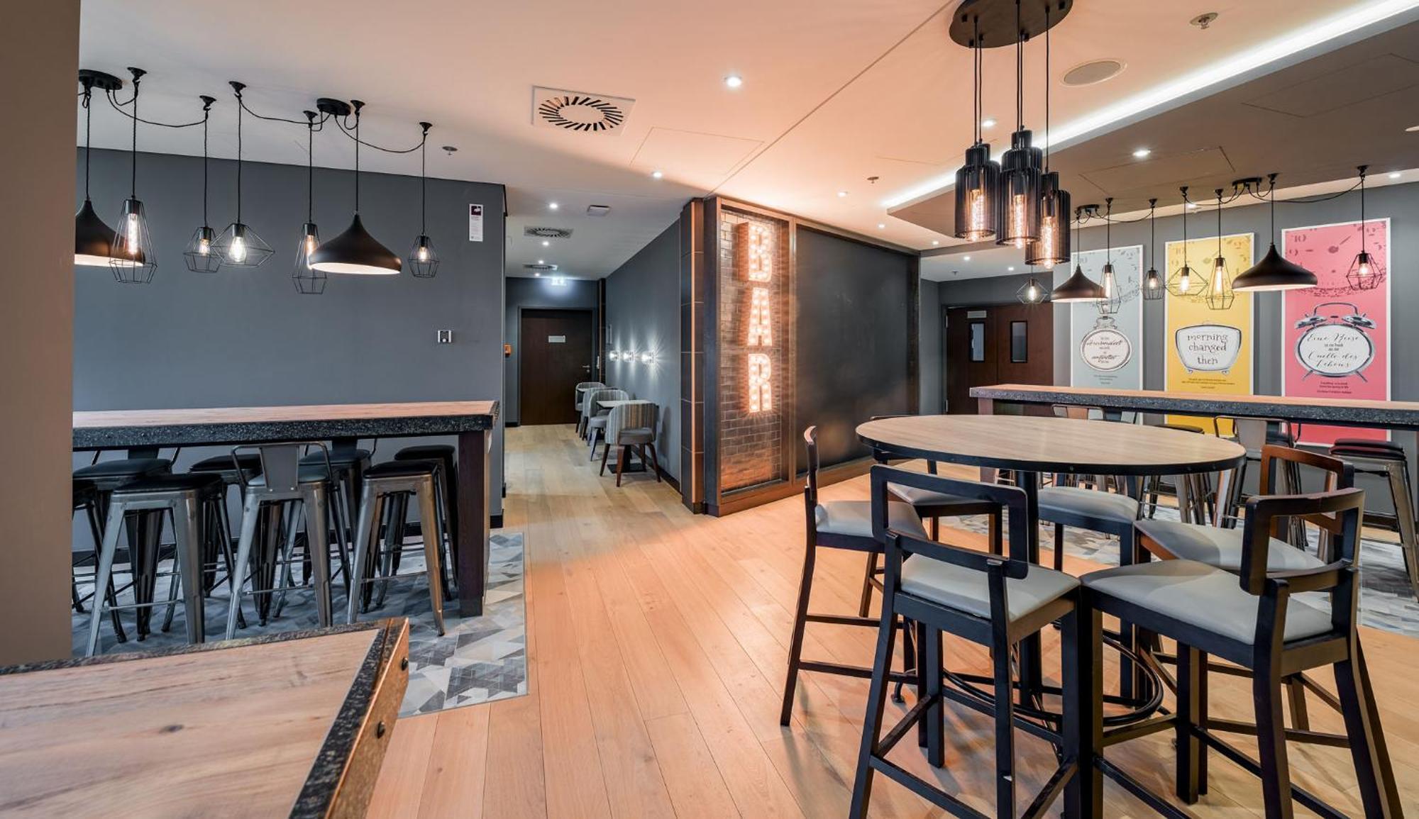 Premier Inn Stuttgart City Europaviertel Eksteriør billede
